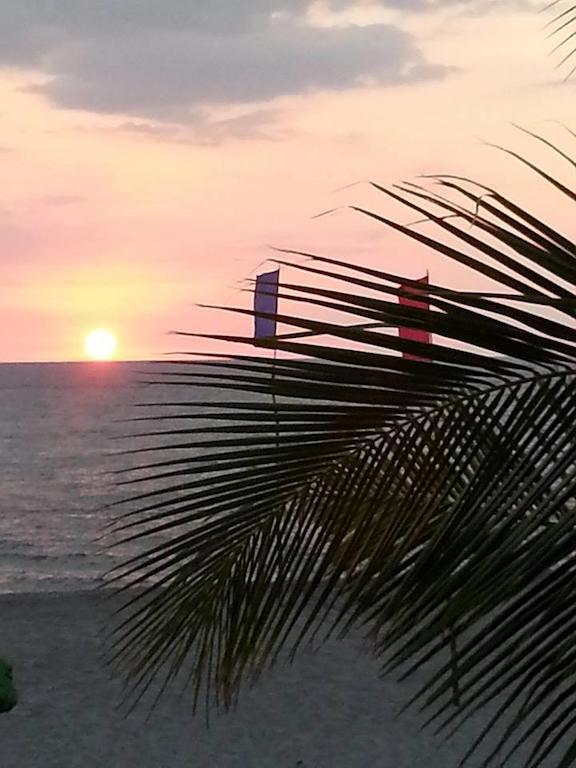 Rama International Beach Resort Botolan Экстерьер фото