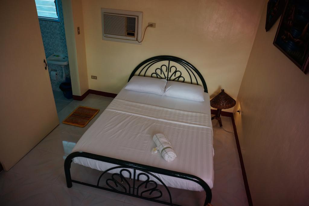 Rama International Beach Resort Botolan Номер фото